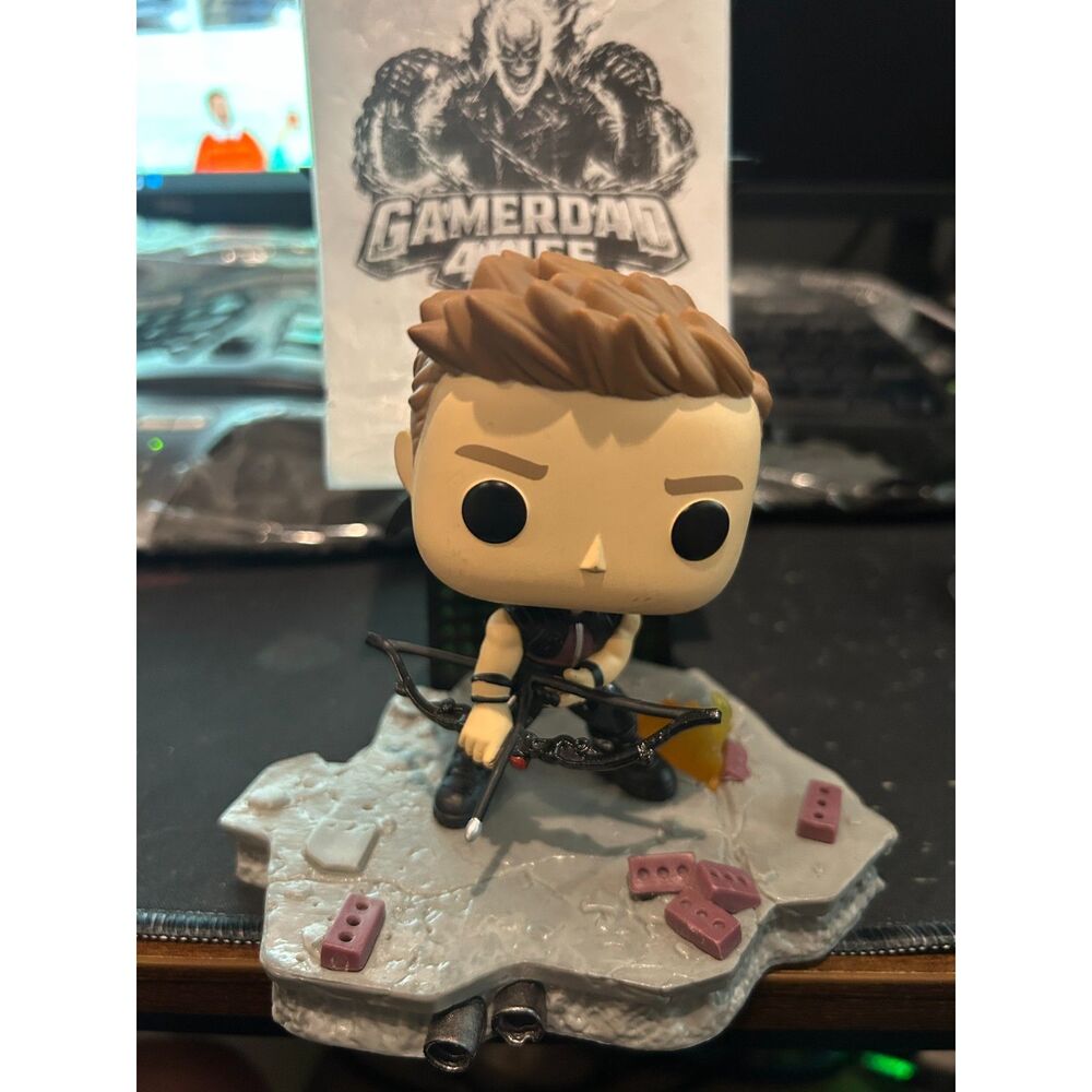 Funko Pop - Hawkeye #586 (avengers assemble) (6 inch)  3 of 6